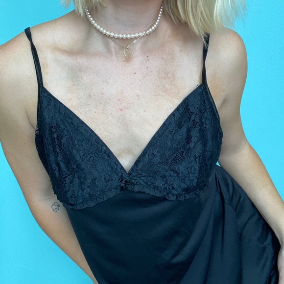 LITTLE BLACK DRESS - Picture 3 of 5